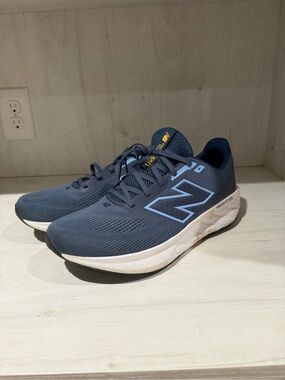 New Balance Men's Navy and Light Blue Running Sneakers